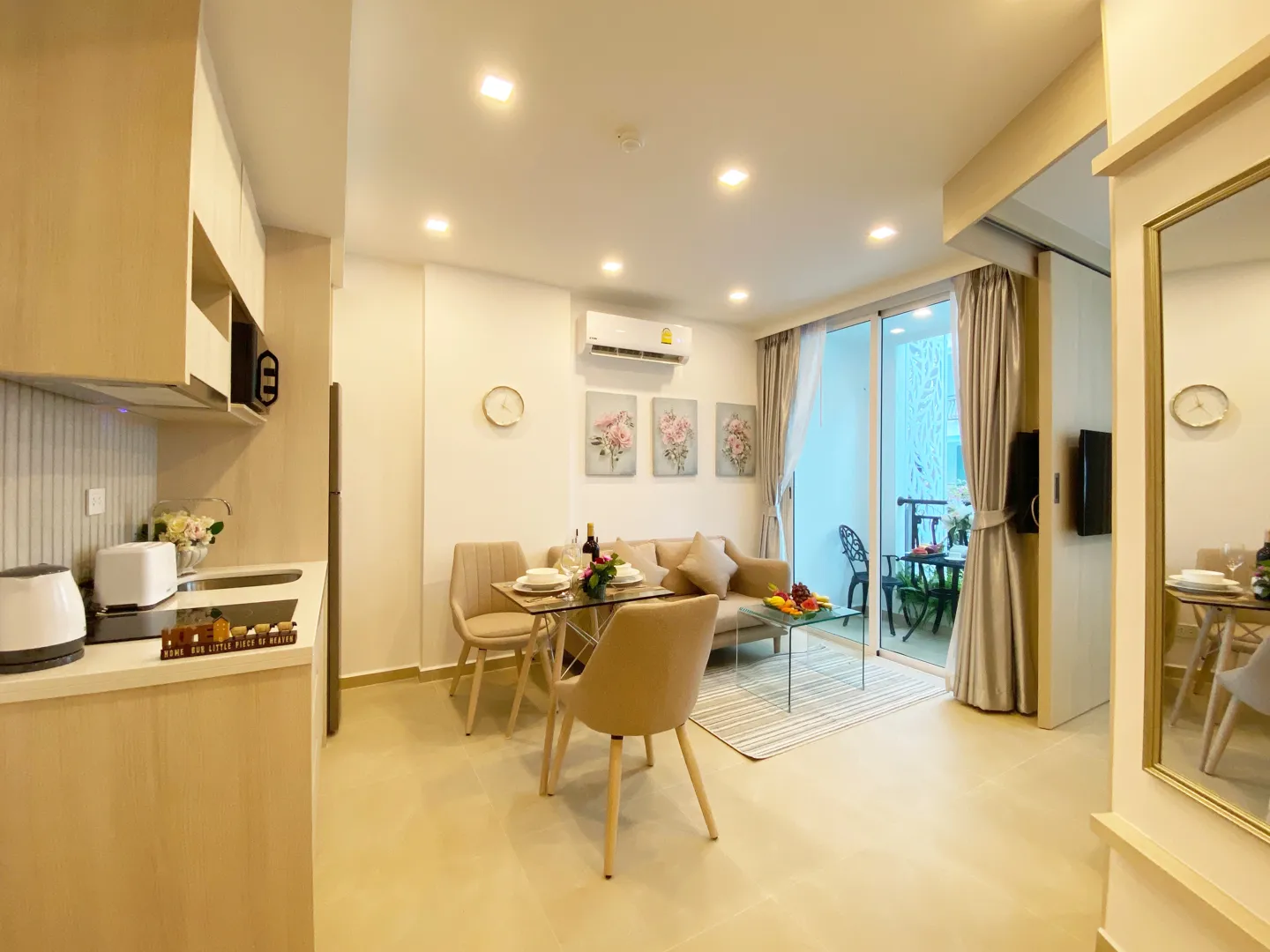 Photo of Olympus City Garden Room