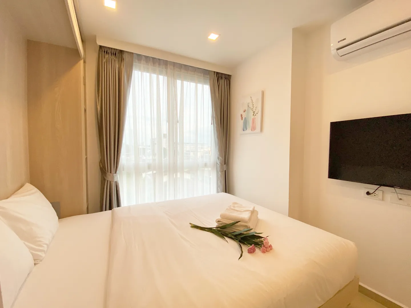 Photo of Olympus City Garden Room